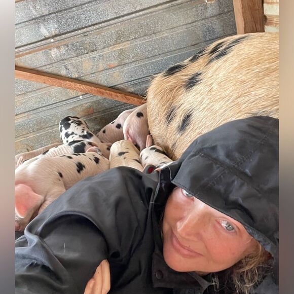 Tipsy’s Live: Get in here!!! - Picture 7 of 9